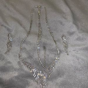 Diamond Body necklace w/ matching earrings